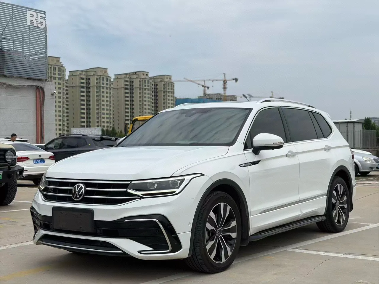 Open image lightbox: Volkswagen 2022 Tiguan L R-Line 2.0TSI 380TSI 4-wheel drive R-Line Yuexiang Edition 7-seat automatic gear
