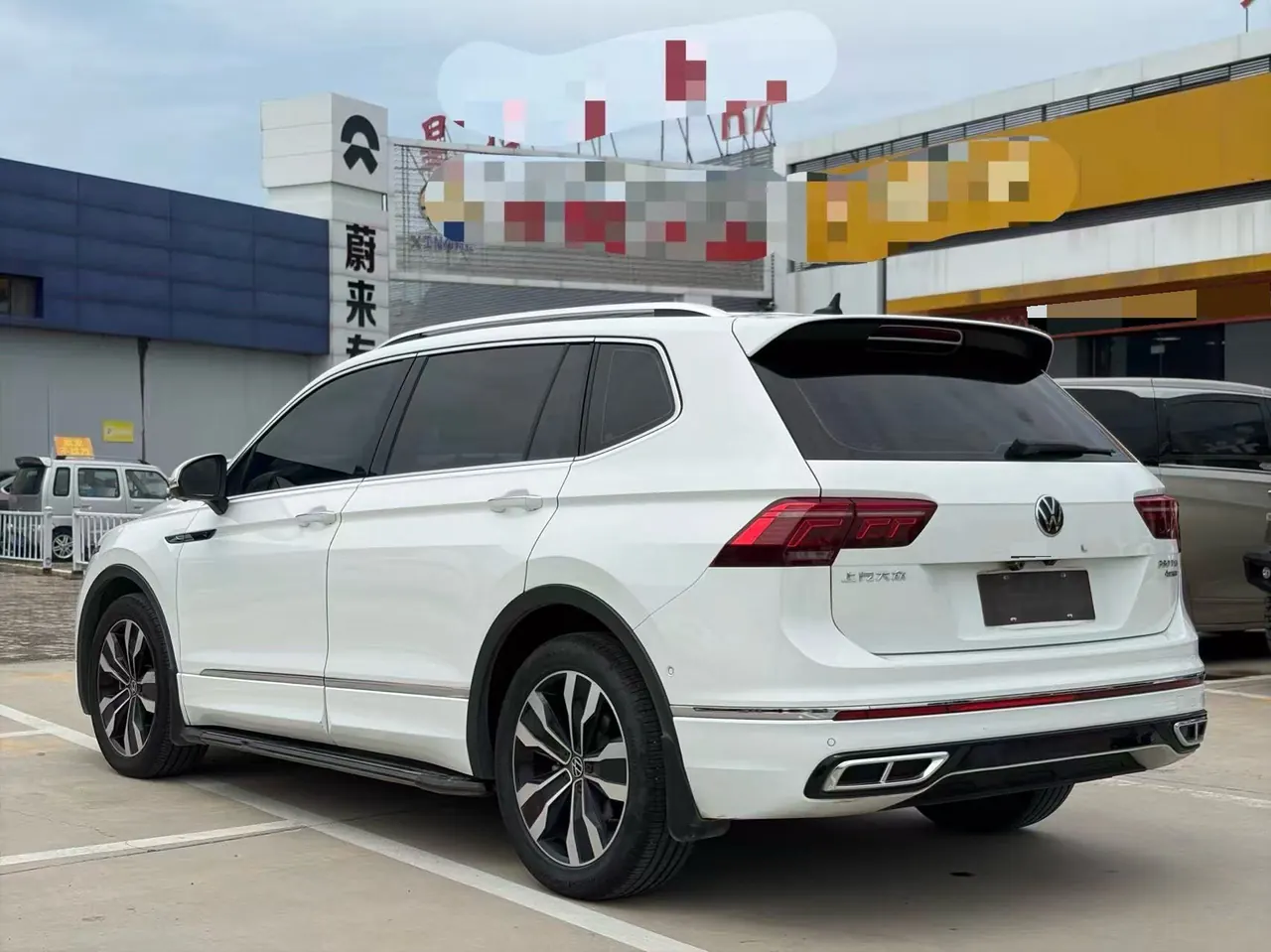 Volkswagen 2022 Tiguan L R-Line 2.0TSI 380TSI 4-wheel drive R-Line Yuexiang Edition 7-seat automatic gear 4