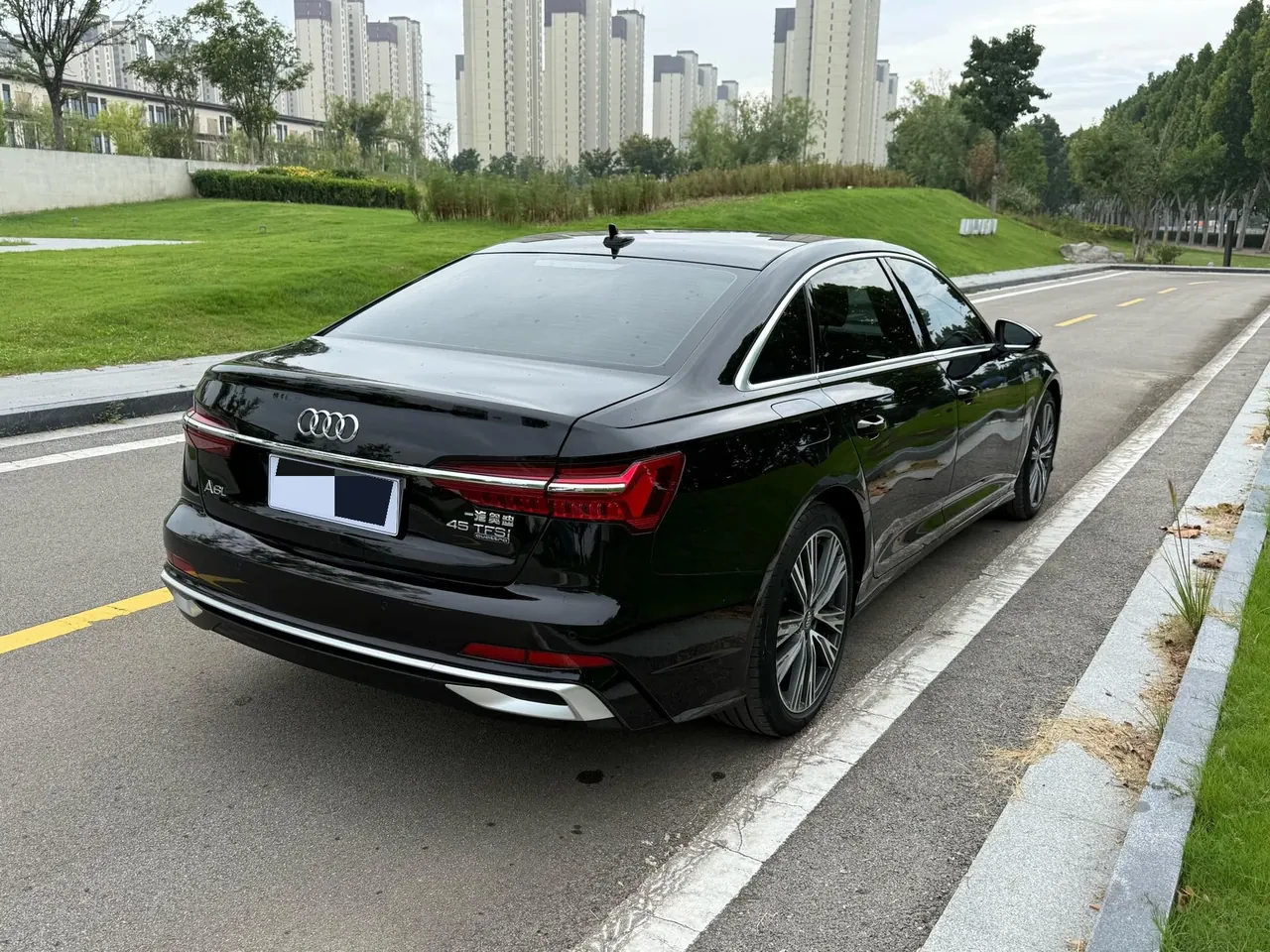 Audi 2021 A6L 2.0TFSI 45TFSI Quattro enjoy dynamic automatic transmission 6