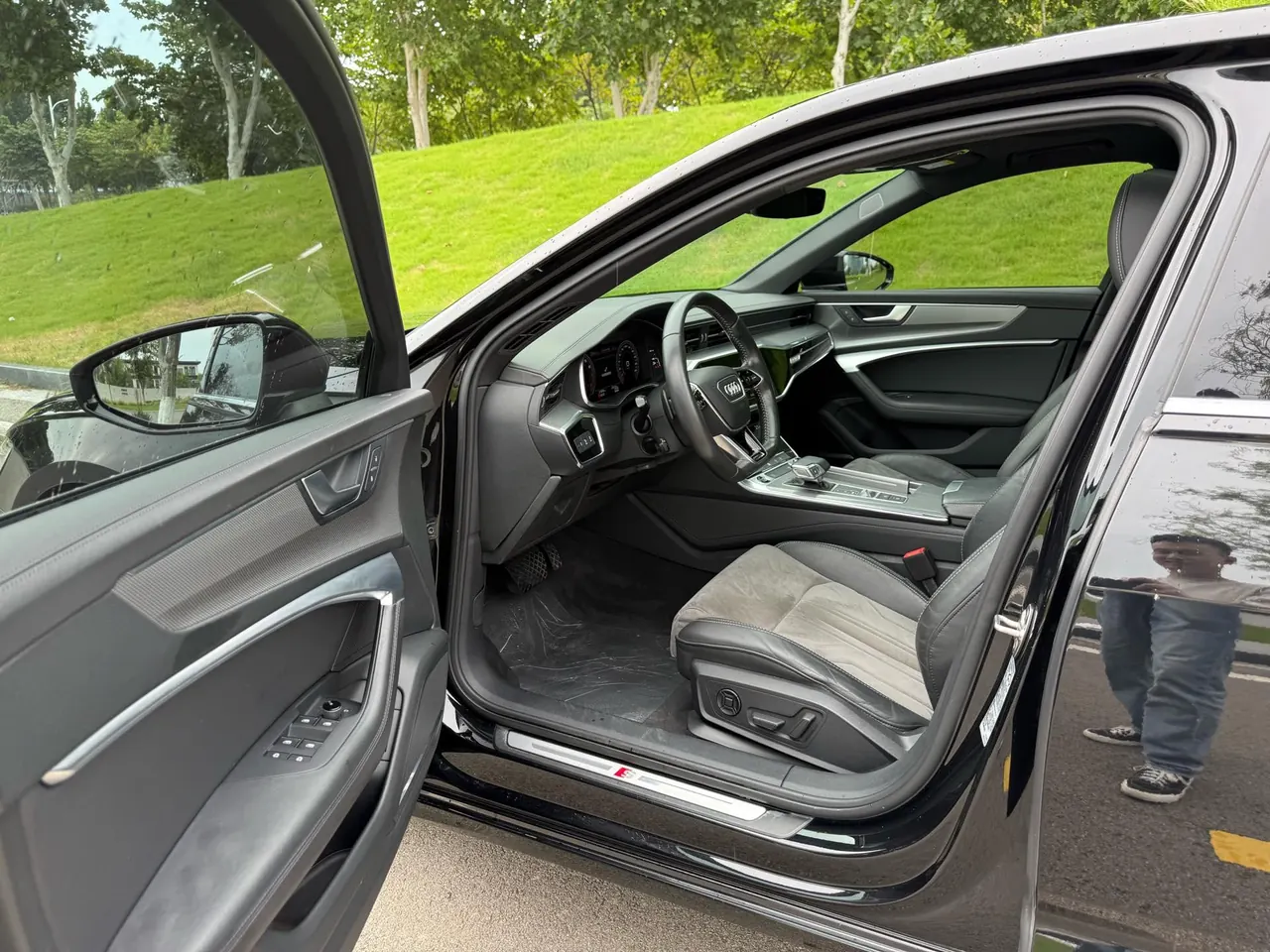 Audi 2021 A6L 2.0TFSI 45TFSI Quattro enjoy dynamic automatic transmission 8