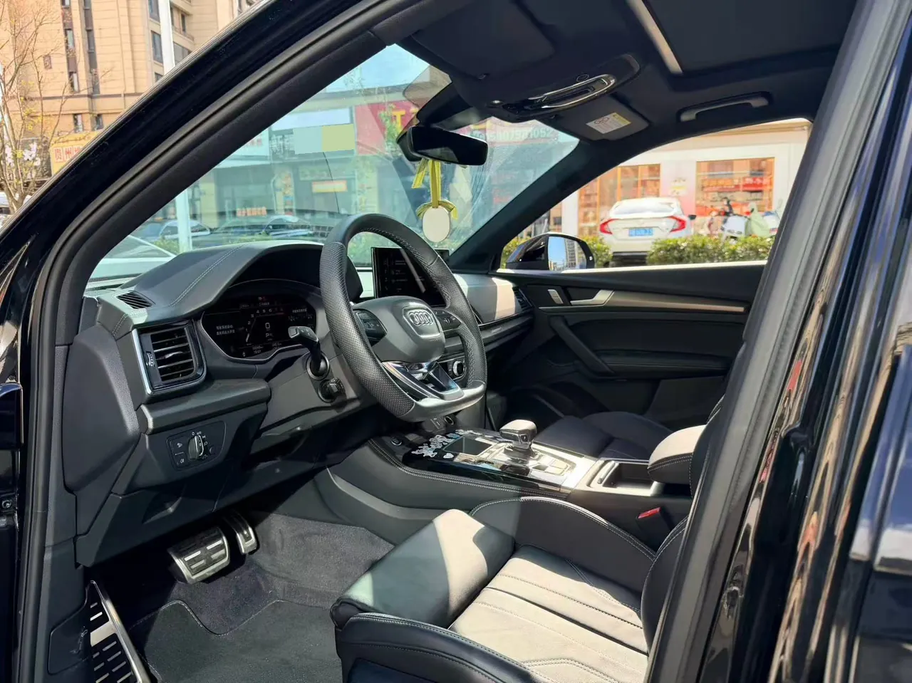 Audi 2024 Q5L 2.0TFSI 45TFSI luxury dynamic automatic transmission 4