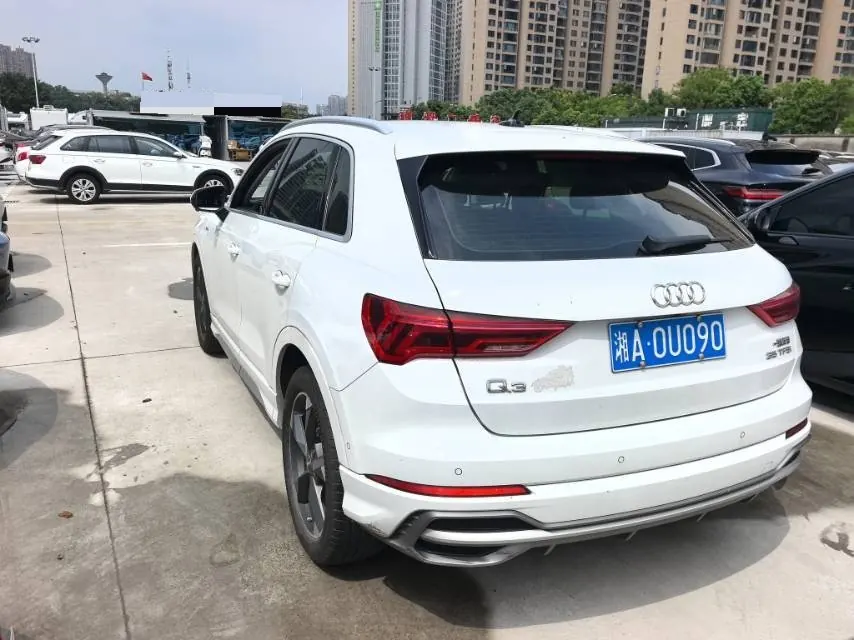 Audi 2021 Q3 1.4TFSI 35TFSI Fashion Dynamic Automatic 8