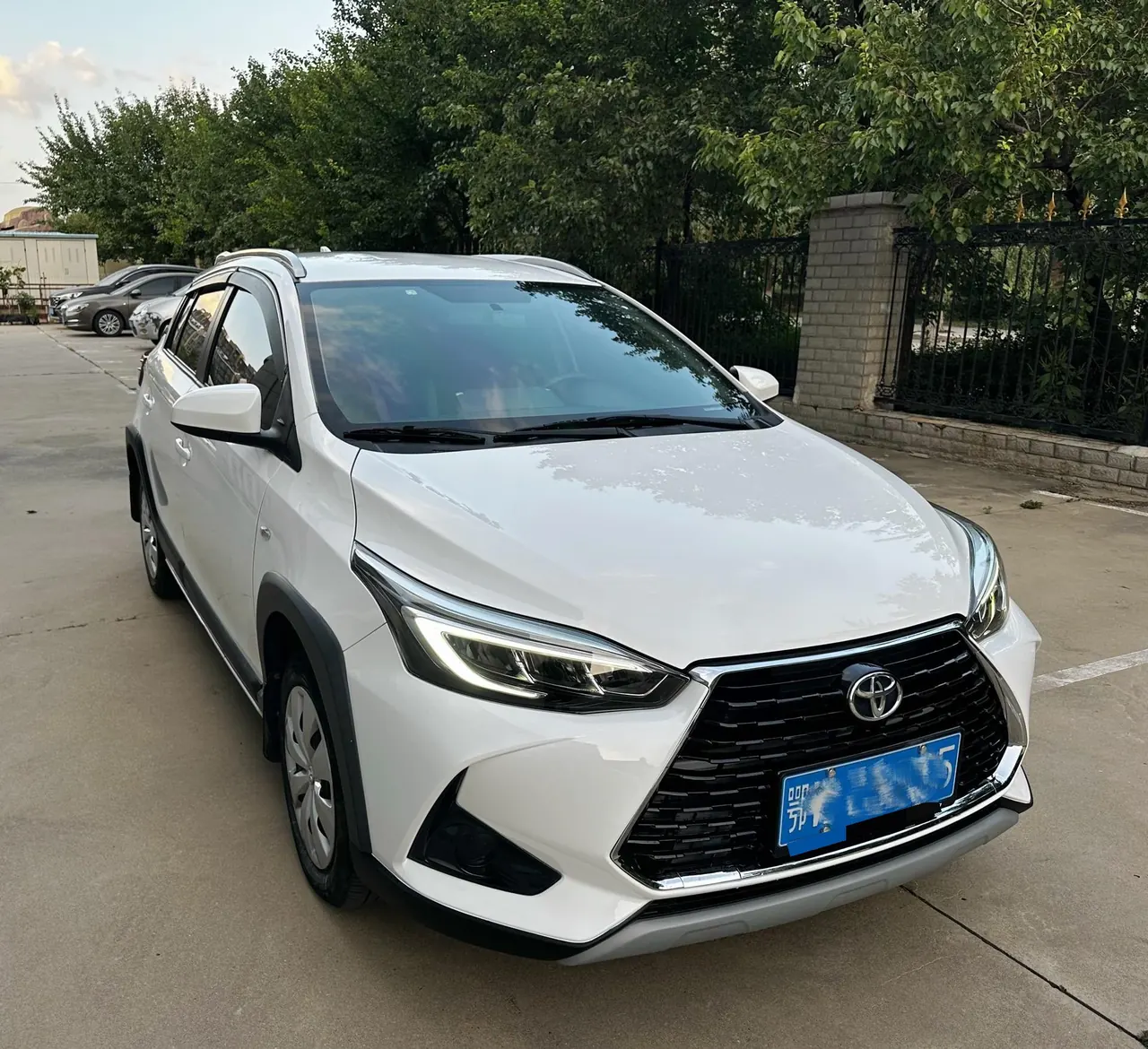 Toyota yaris 2022 YARiS L to dazzle 1.5 stepless leading PLUS version of automatic gear 3