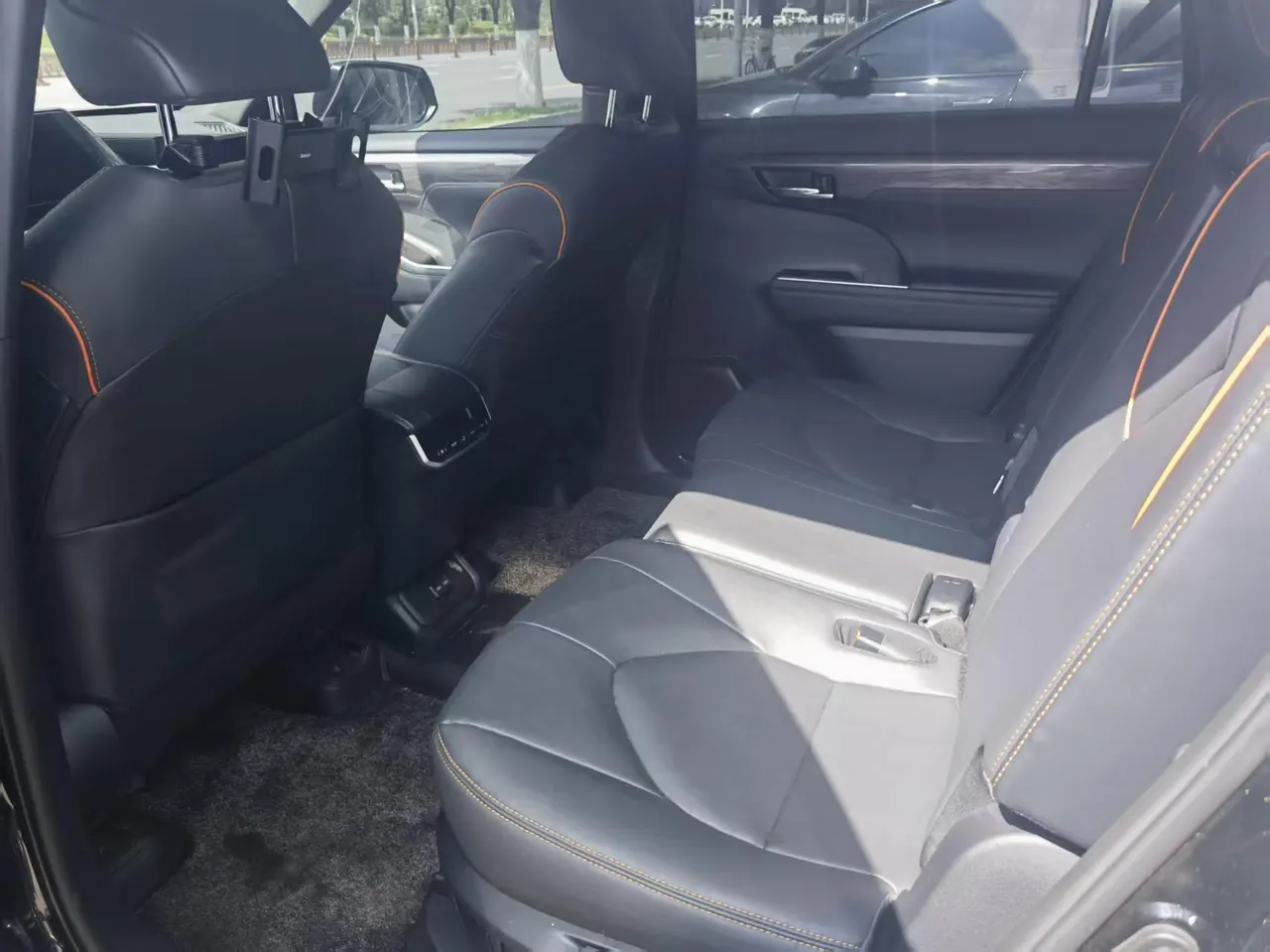Toyota 2024 Crown Land Release HEV 2.5 Stepless Four-wheel Drive Premium Edition Automatic Gear 5