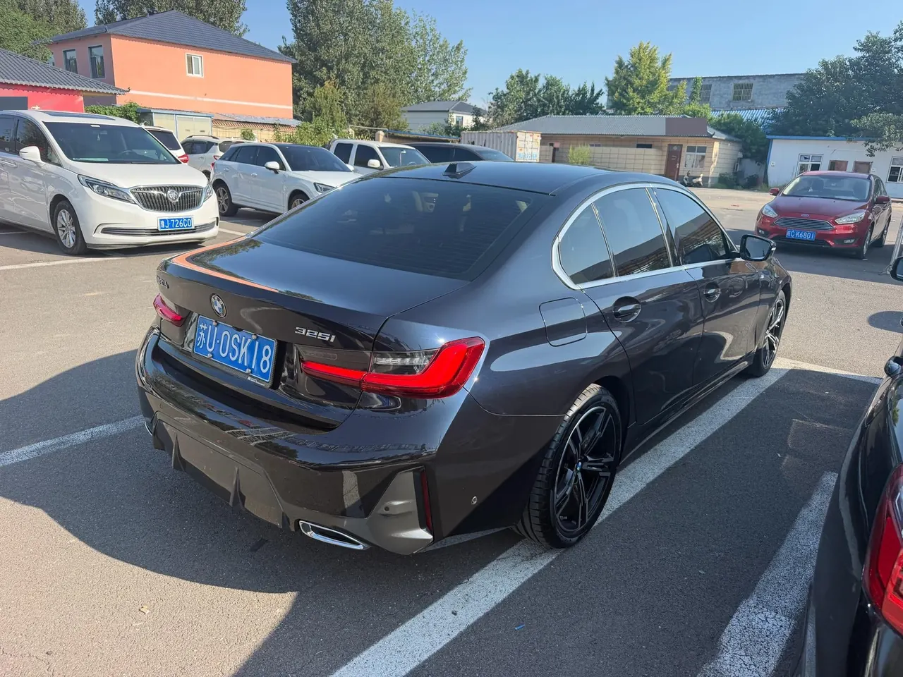 BMW 3 Series 2024 325i 2.0T M Sports Suit Automatic Gear 7
