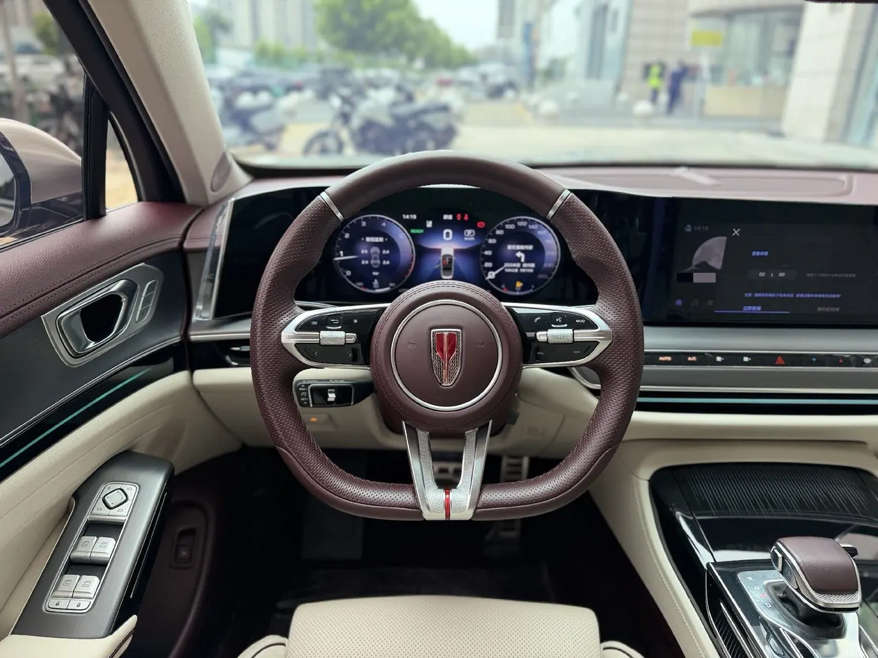 HongQi 2024 H9 48V 2.0T Flag Enjoy Private Fashion Edition Automatic Gear 16