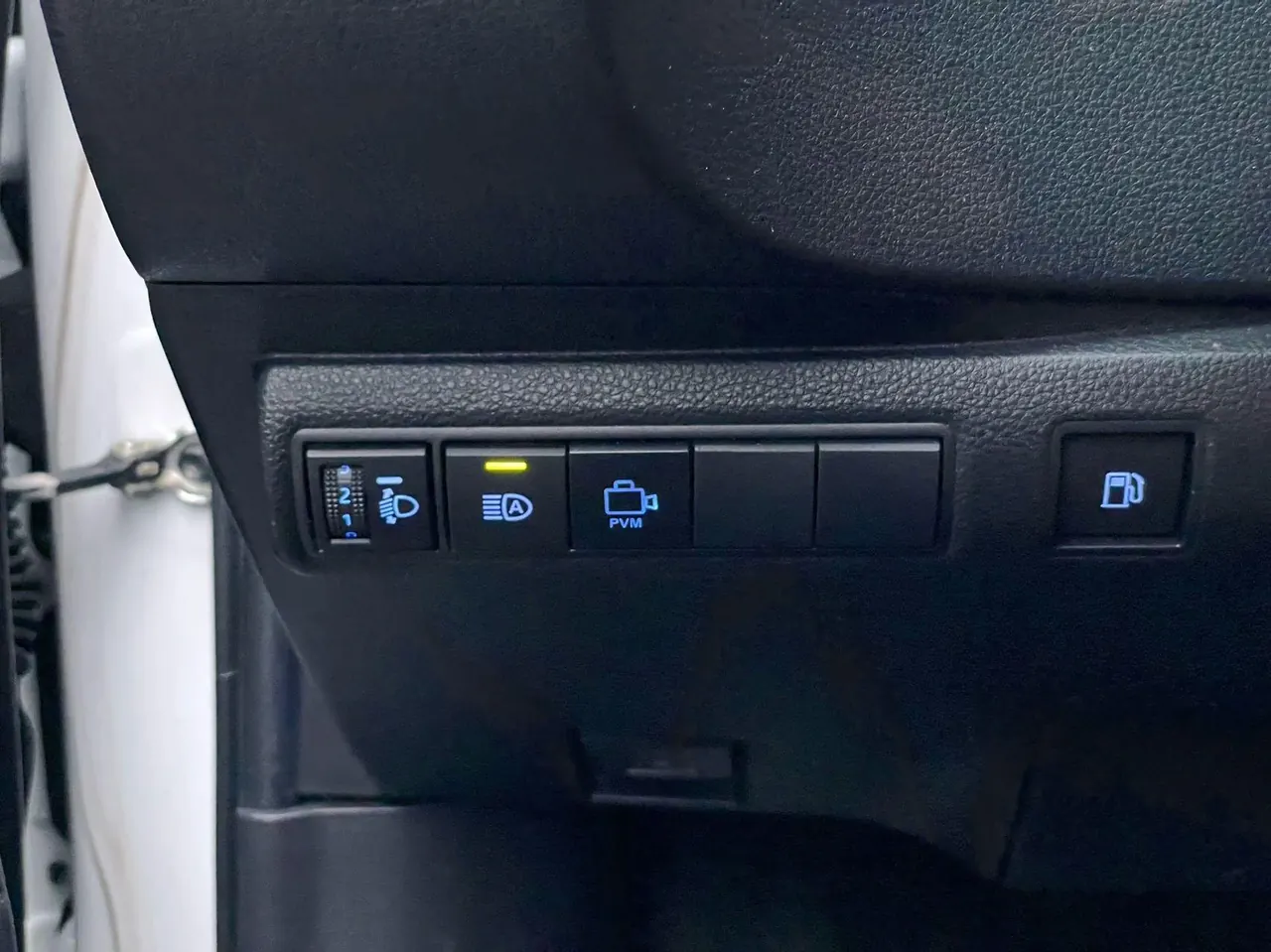 Toyota 2021 Lei Ling Shuangqing 1.8H Stepless Sports Edition Automatic Gear 15