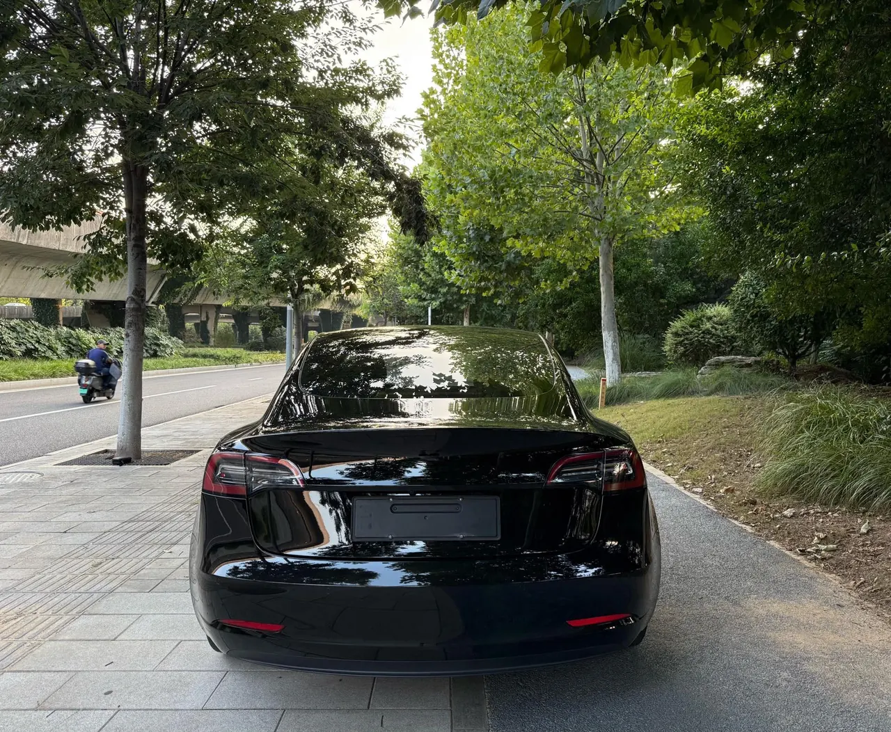 Tesla 2022 Model 3 rear-wheel drive version of automatic transmission 6