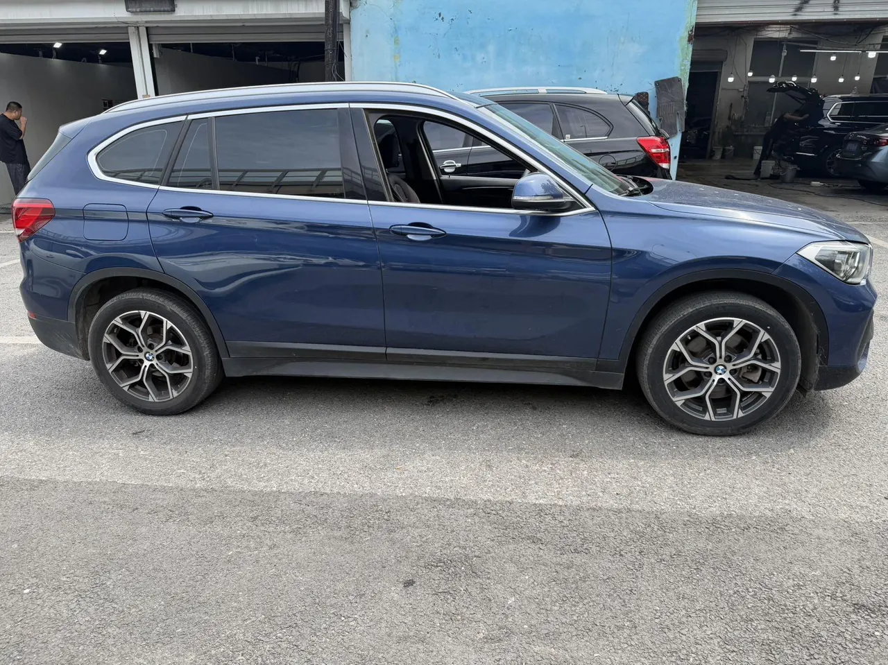 BMW 2021 X1 sDrive25Li 2.0T Leading Automatic Gear 5