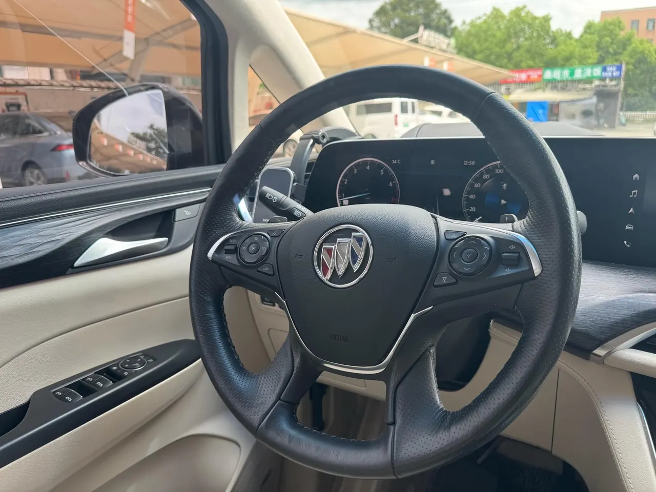 Buick 2021 GL8 Avenir 2.0T Seven-seat Pro-Li Edition Automatic Gear 12