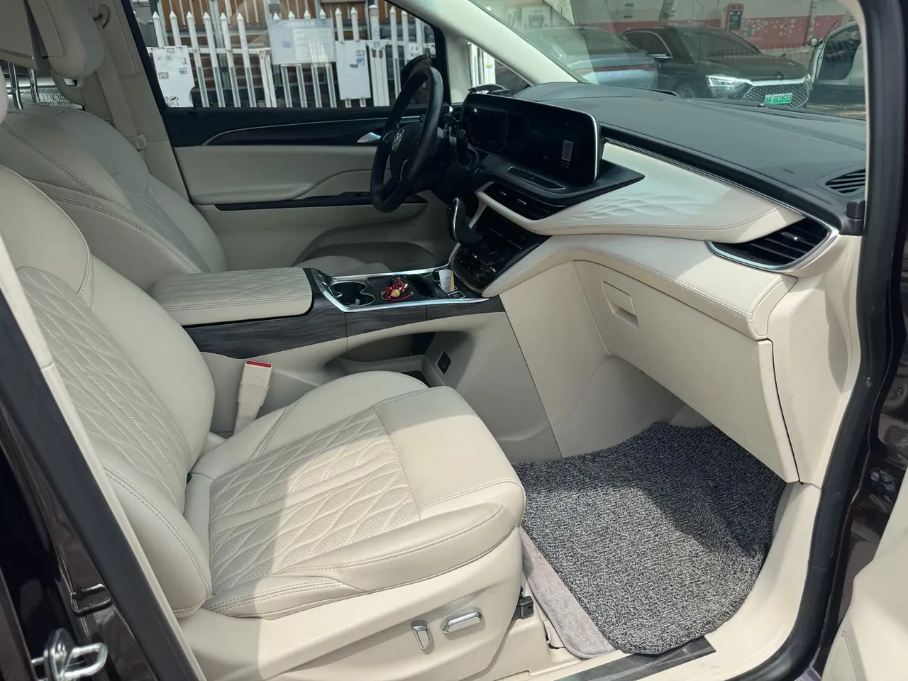 Buick 2021 GL8 Avenir 2.0T Seven-seat Pro-Li Edition Automatic Gear 8