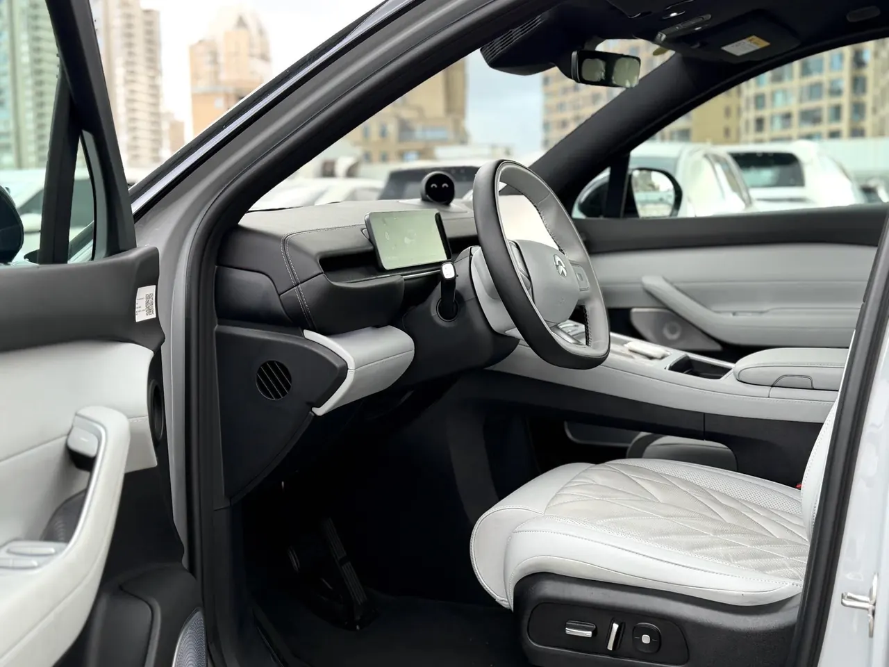NIO 2025 ES6 75kWh automatic gear 3