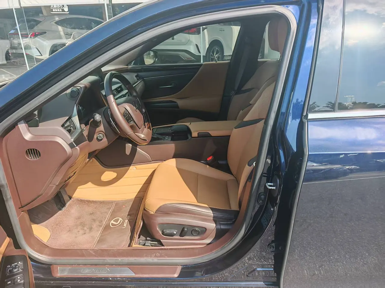 Lexus ES (Imported) 2020 ES200 2.0 Stepless Premium Edition Automatic Gear 2