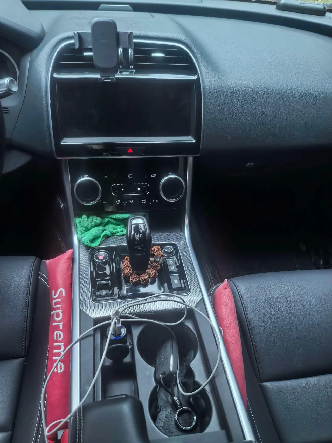 Jaguar 2020 XEL 2.0T 200PS R-DYNAMIC Youth Sports Edition Automatic Gear 9