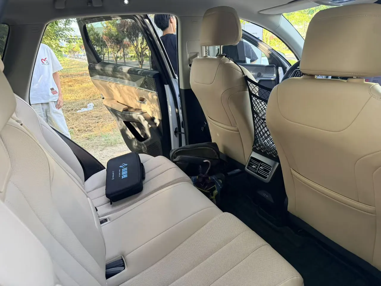 BYD 2024 Song L DM-i 1.5 Stepless 75km Leading Automatic Transmission 5