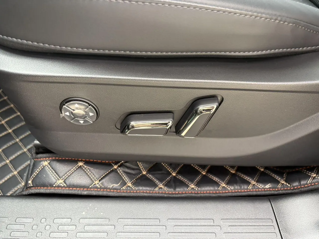 Haval 2025 Raptors 2.0T 4WD Ultra Automatic 10