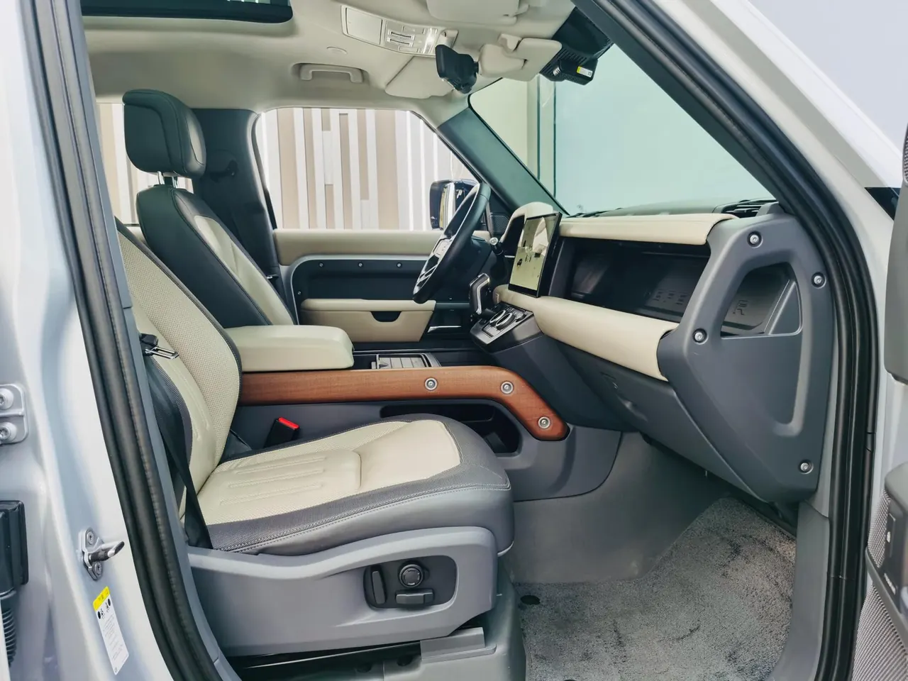 Land Rover Guard (Imported) 2021 Guard 110 48V 3.0T P400 X-DYNAMIC HSE Automatic Gear 15