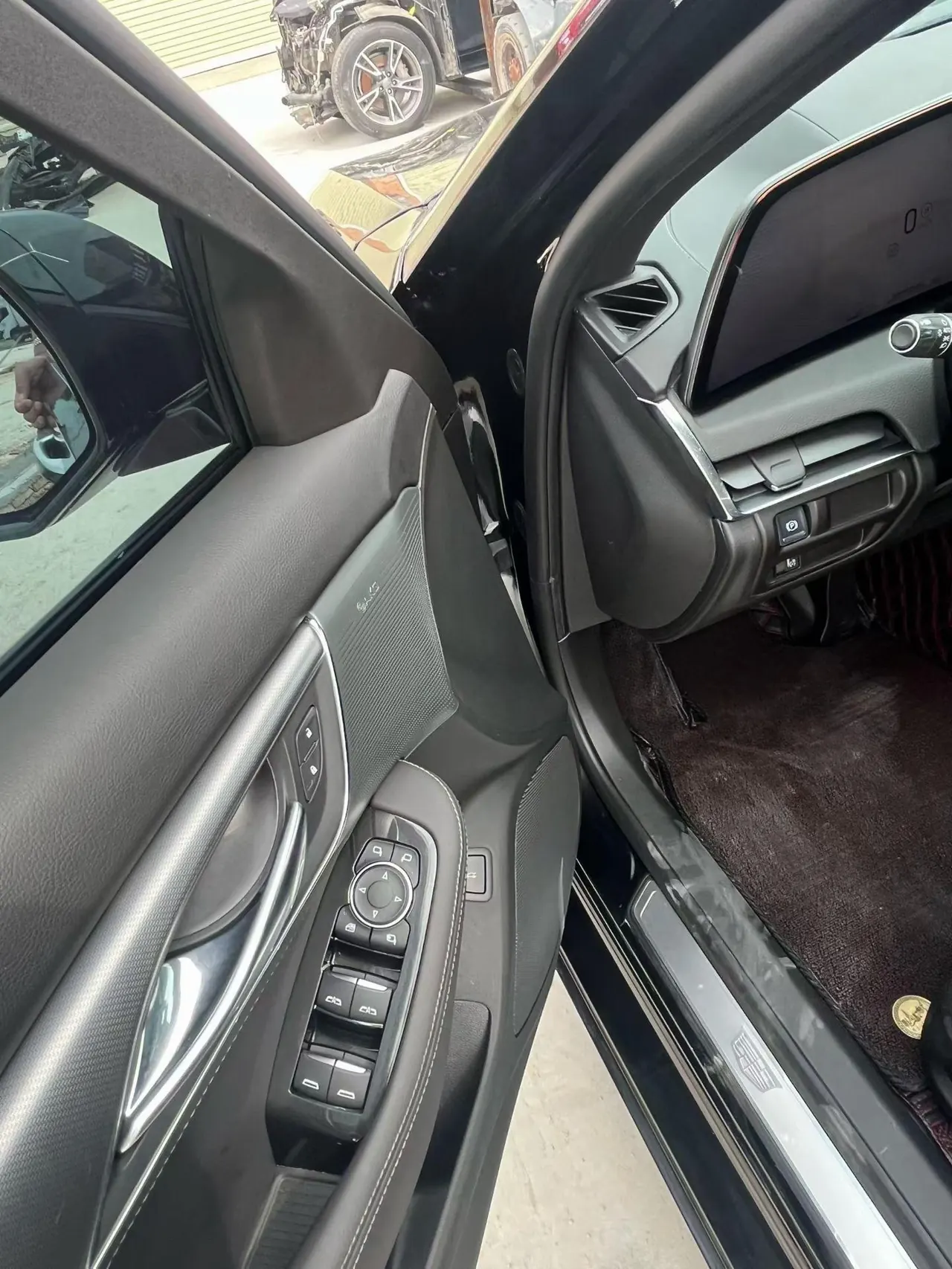 Cadillac 2024 CT5 2.0T 28T Luxury Pro Auto 3