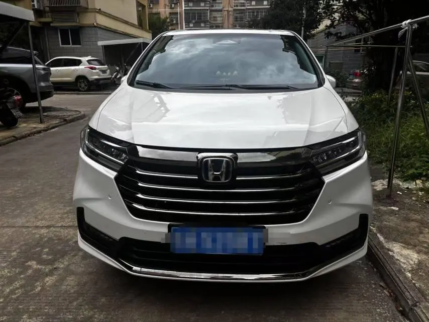 Honda 2024 Odyssey Hybrid 2.0 Stepless Sharp and Leading Edition Automatic Gear 4