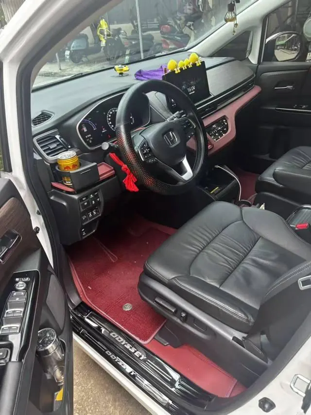 Honda 2024 Odyssey Hybrid 2.0 Stepless Sharp and Leading Edition Automatic Gear 8