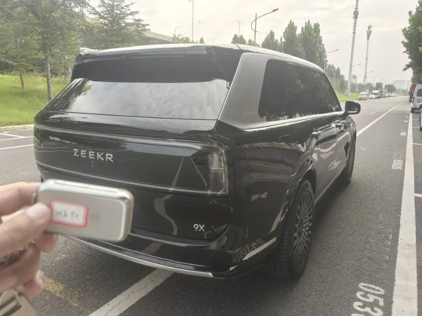 Zeekr 2025 Zeekr 9X 2.0T Hyper Edition 70kWh Automatic Gear 7
