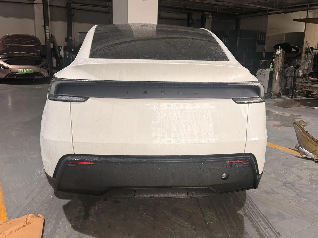Tesla 2026 Model Y Long Range Rear-Wheel-Drive Automatic 6