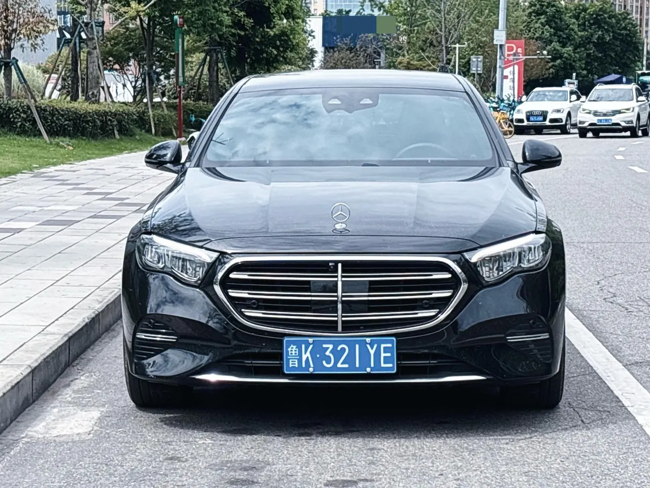 Mercedes Benz E Class 2025 E 300 L 48V 2.0T Luxury Automatic Gear 2