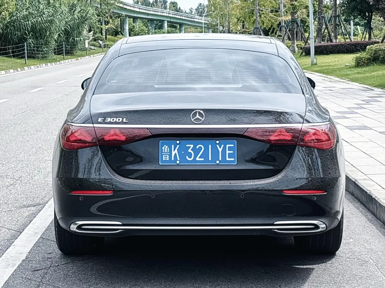 Mercedes Benz E Class 2025 E 300 L 48V 2.0T Luxury Automatic Gear 9