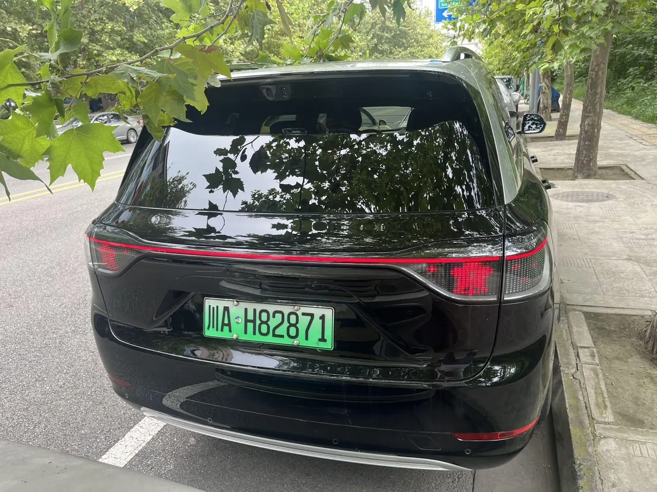 AITO 2025 AITO M9 extended range Max version 52kWh6 seat version automatic gear 10