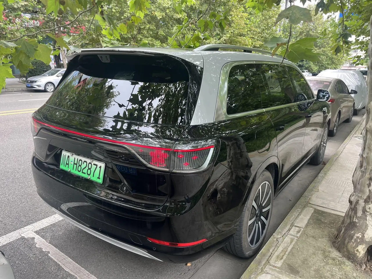 AITO 2025 AITO M9 extended range Max version 52kWh6 seat version automatic gear 11