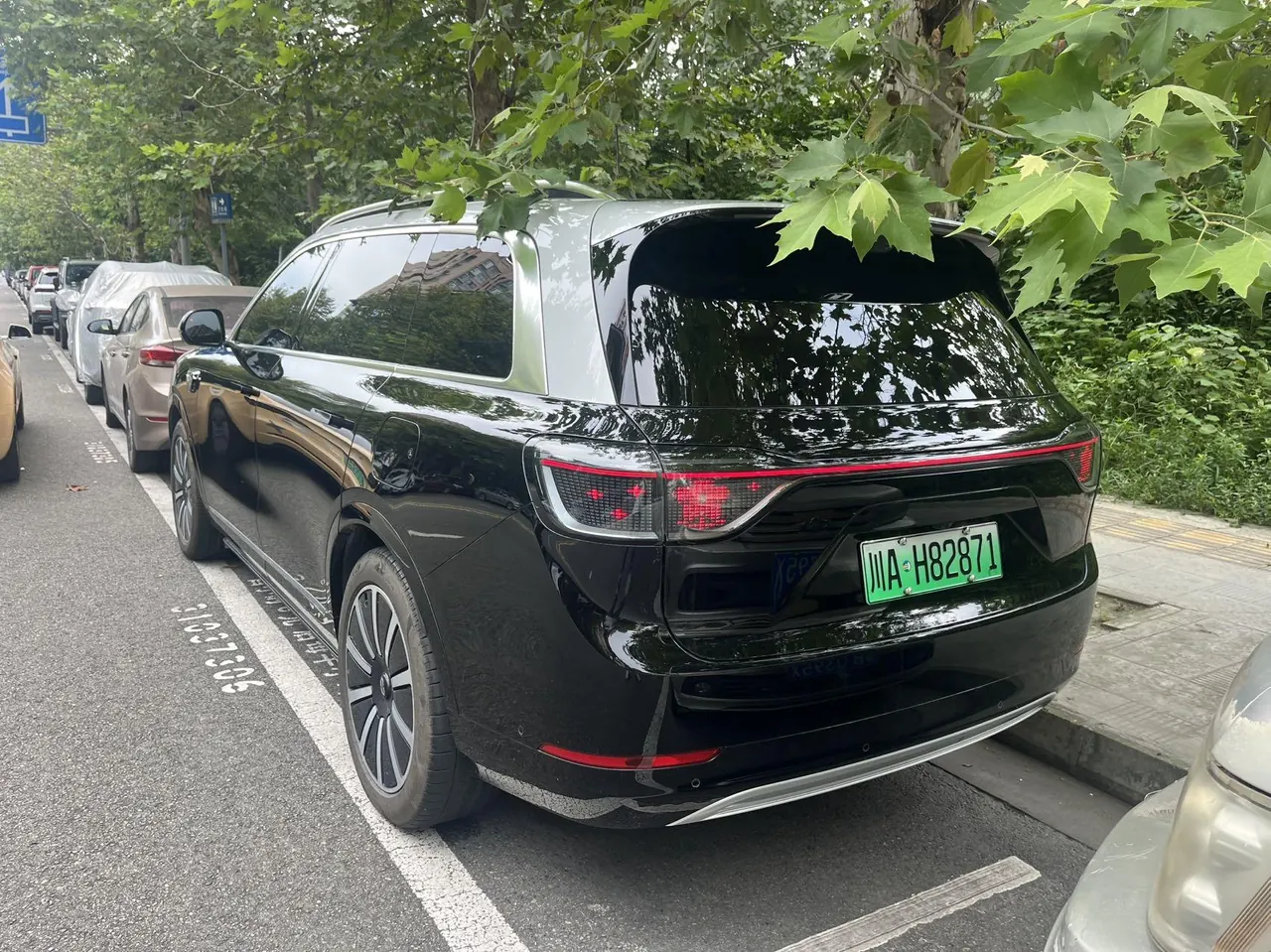 AITO 2025 AITO M9 extended range Max version 52kWh6 seat version automatic gear 9
