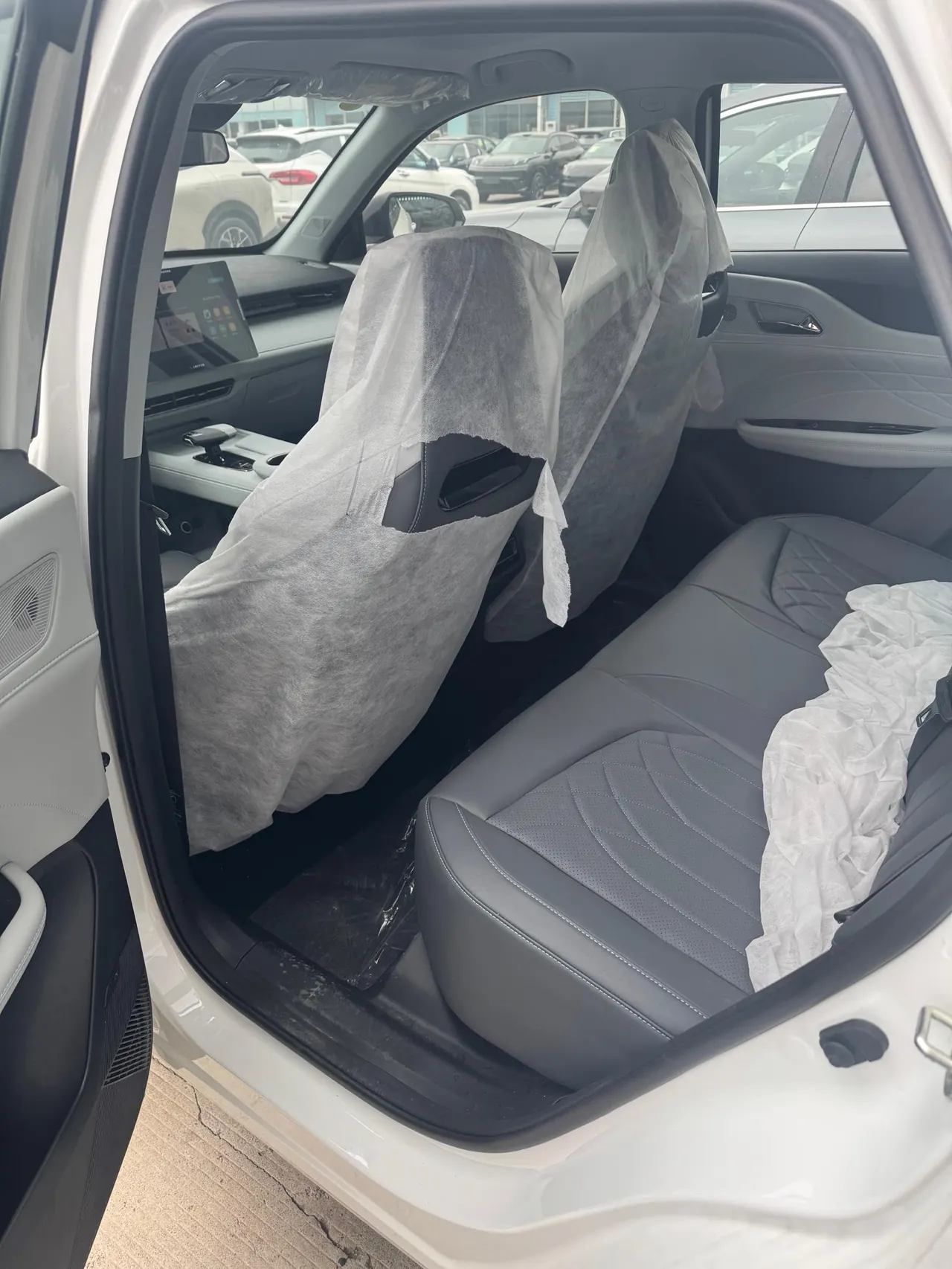 ChangAn 2024 UNI-Z Smart Electric iDD 1.5 Stepless 125km Excellent Automatic Gear 3