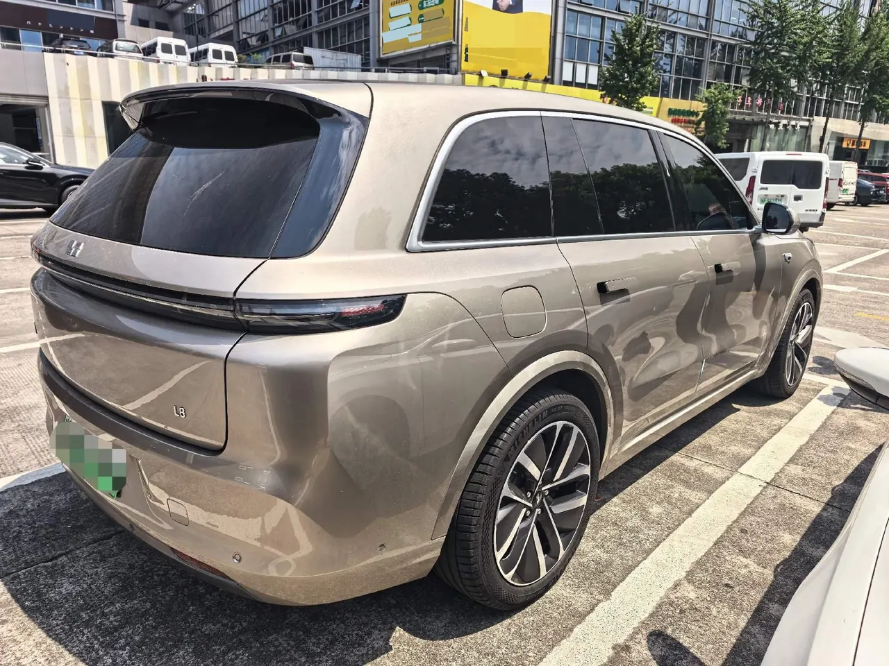 Li 2023 L8 Max automatic gear 3