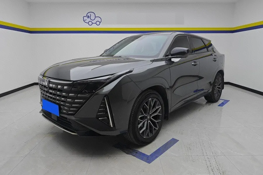 Open image lightbox: ChangAn 2025 UNI-Z 1.5T Luxury Automatic