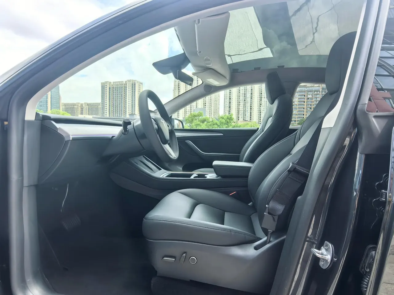 Tesla 2024 Model Y rear-wheel drive version automatic transmission 10
