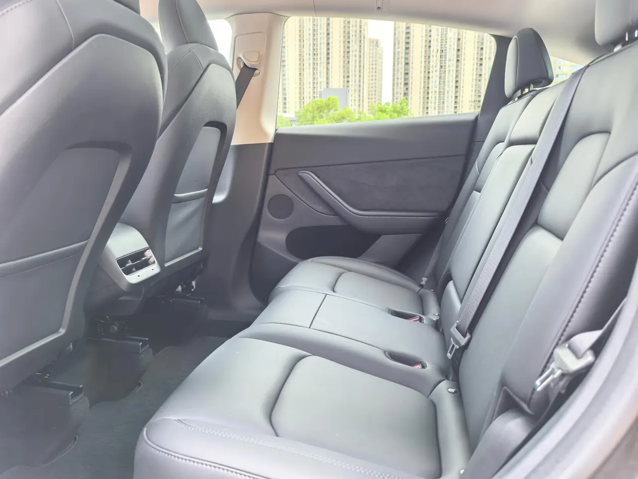 Tesla 2024 Model Y rear-wheel drive version automatic transmission 14
