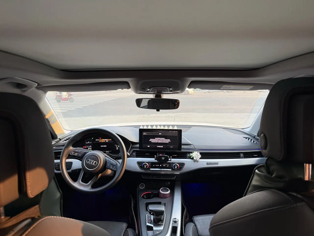 Audi 2020 A4L 2.0TFSI 40TFSI Fashion Dynamic Automatic 5