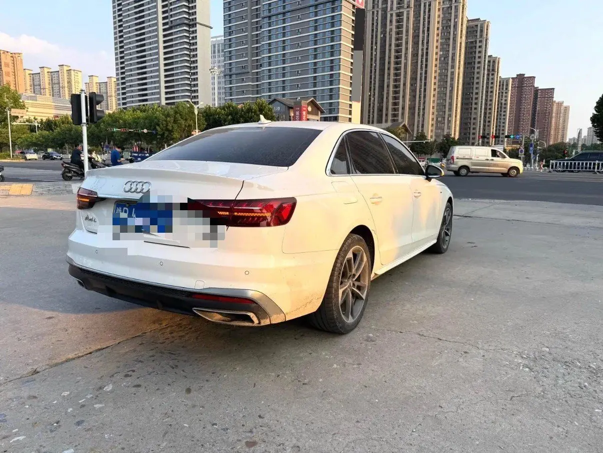 Audi 2020 A4L 2.0TFSI 40TFSI Fashion Dynamic Automatic 8