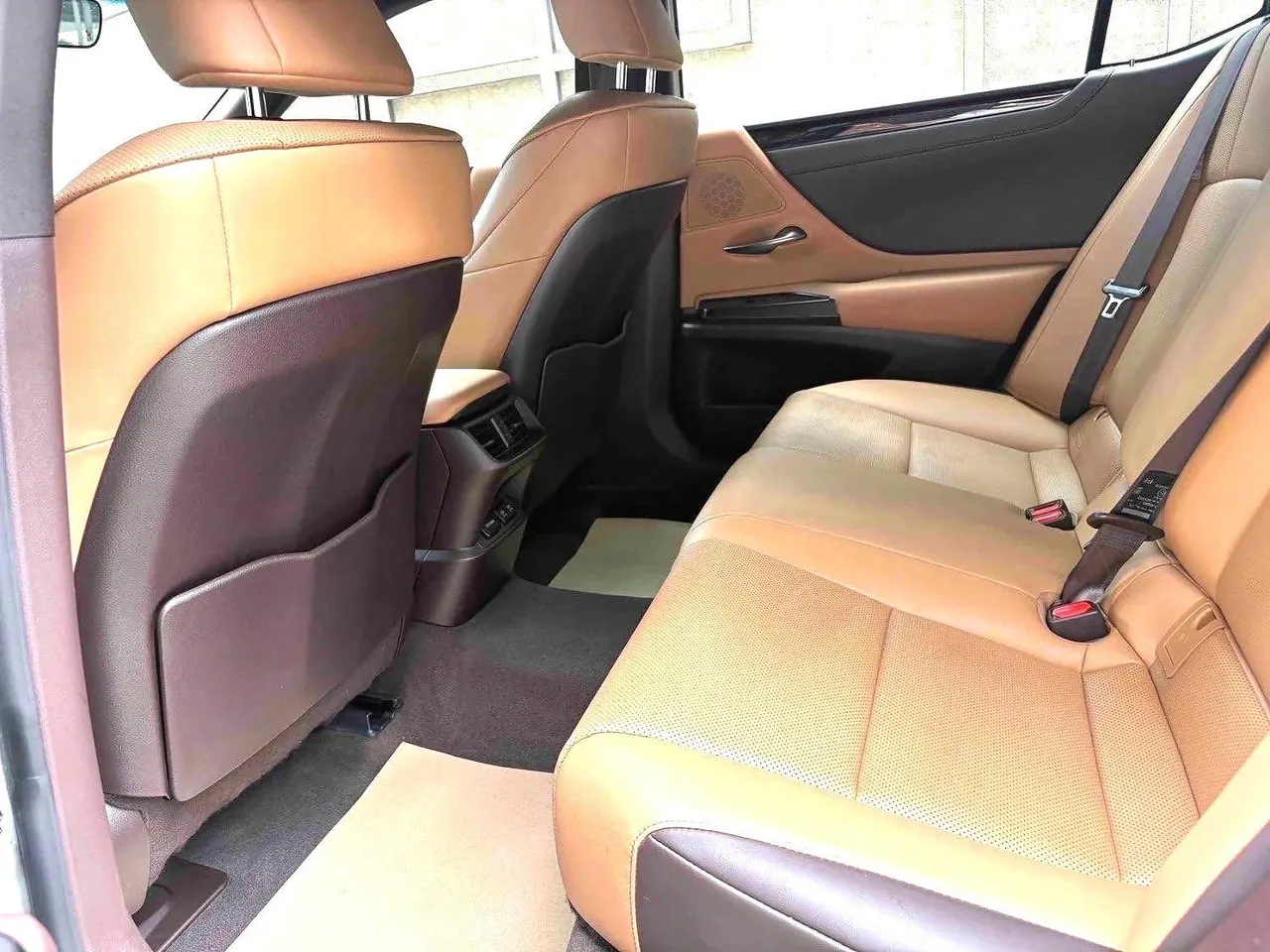 Lexus ES (Imported) 2020 ES200 2.0 Stepless Deluxe Edition Automatic Gear 9