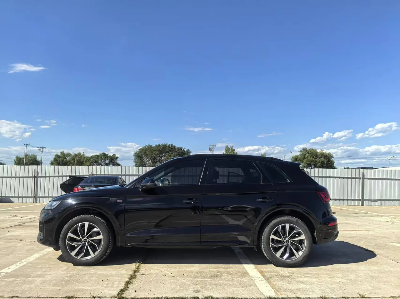 Audi 2023 Q5L 2.0TFSI 40TFSI luxury dynamic automatic 4