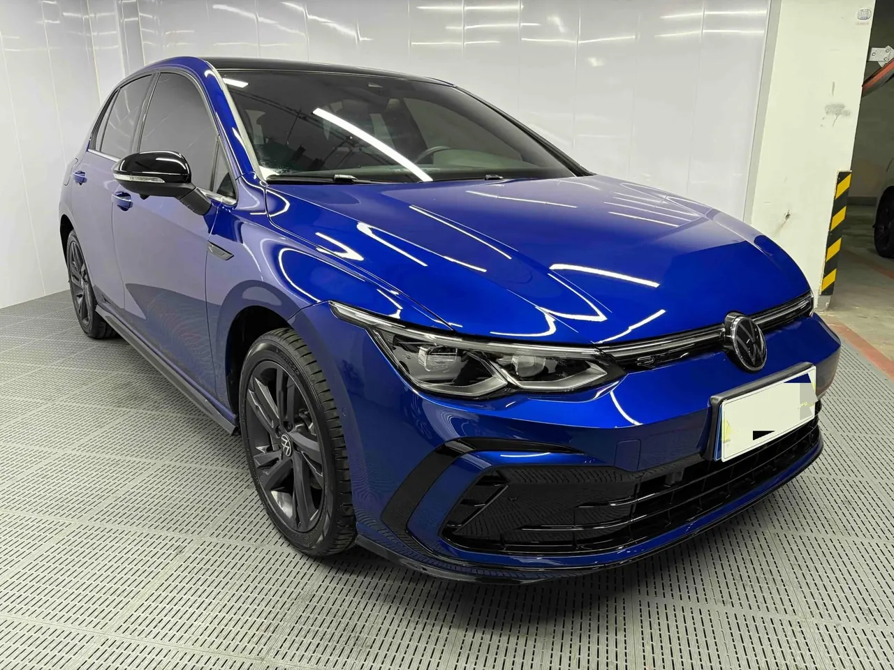 Volkswagen 2021 Golf 8 R-Line 1.4TSI 280TSI Automatic 2