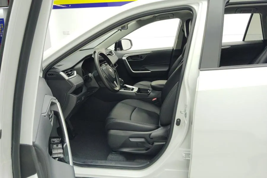 Toyota 2024 RAV4 Rongbo 2.0 Stepless Two-Drive City Edition Automatic Gear 7