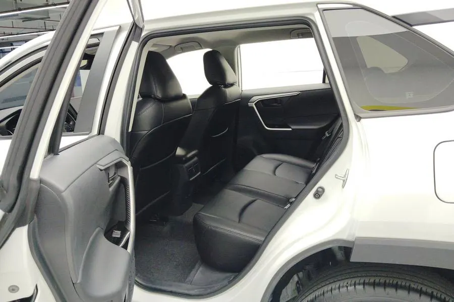 Toyota 2024 RAV4 Rongbo 2.0 Stepless Two-Drive City Edition Automatic Gear 9