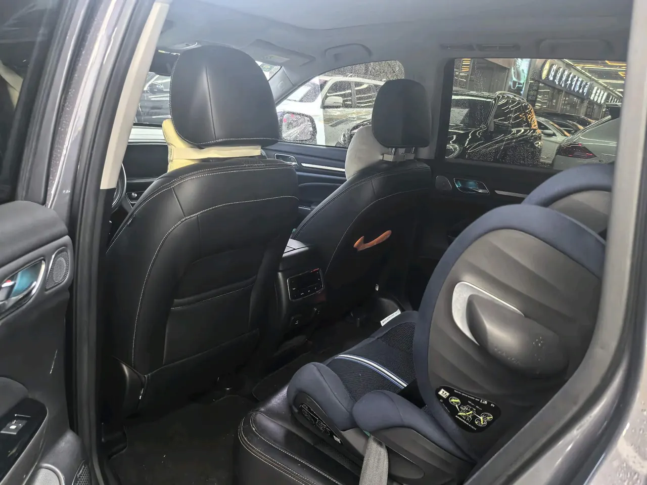 Chuanqi 2020 GS8 2.0T 390T Two-Drive Deluxe Zhilian Edition Seven-seat Automatic Gear 6
