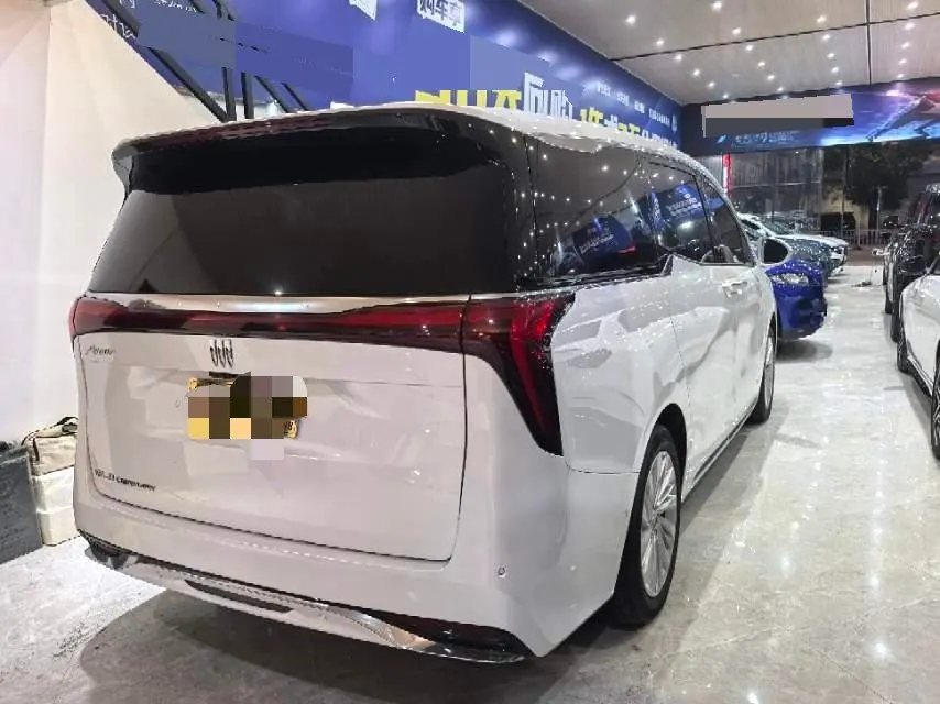Buick 2023 Century 48V 2.0T Yunshi Edition 6-seat Automatic Gear 3