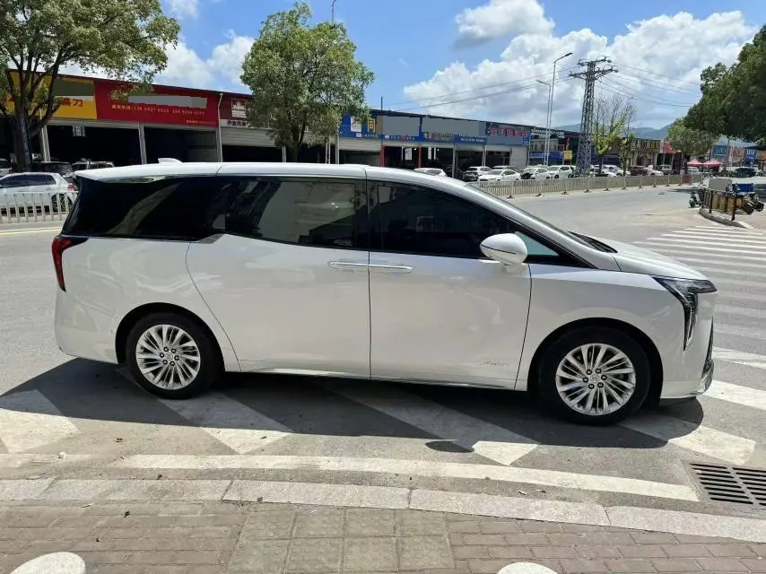 Buick 2023 Century 48V 2.0T Yunshi Edition 6-seat Automatic Gear 4