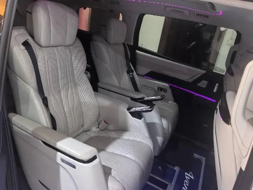 Buick 2023 Century 48V 2.0T Yunshi Edition 6-seat Automatic Gear 7