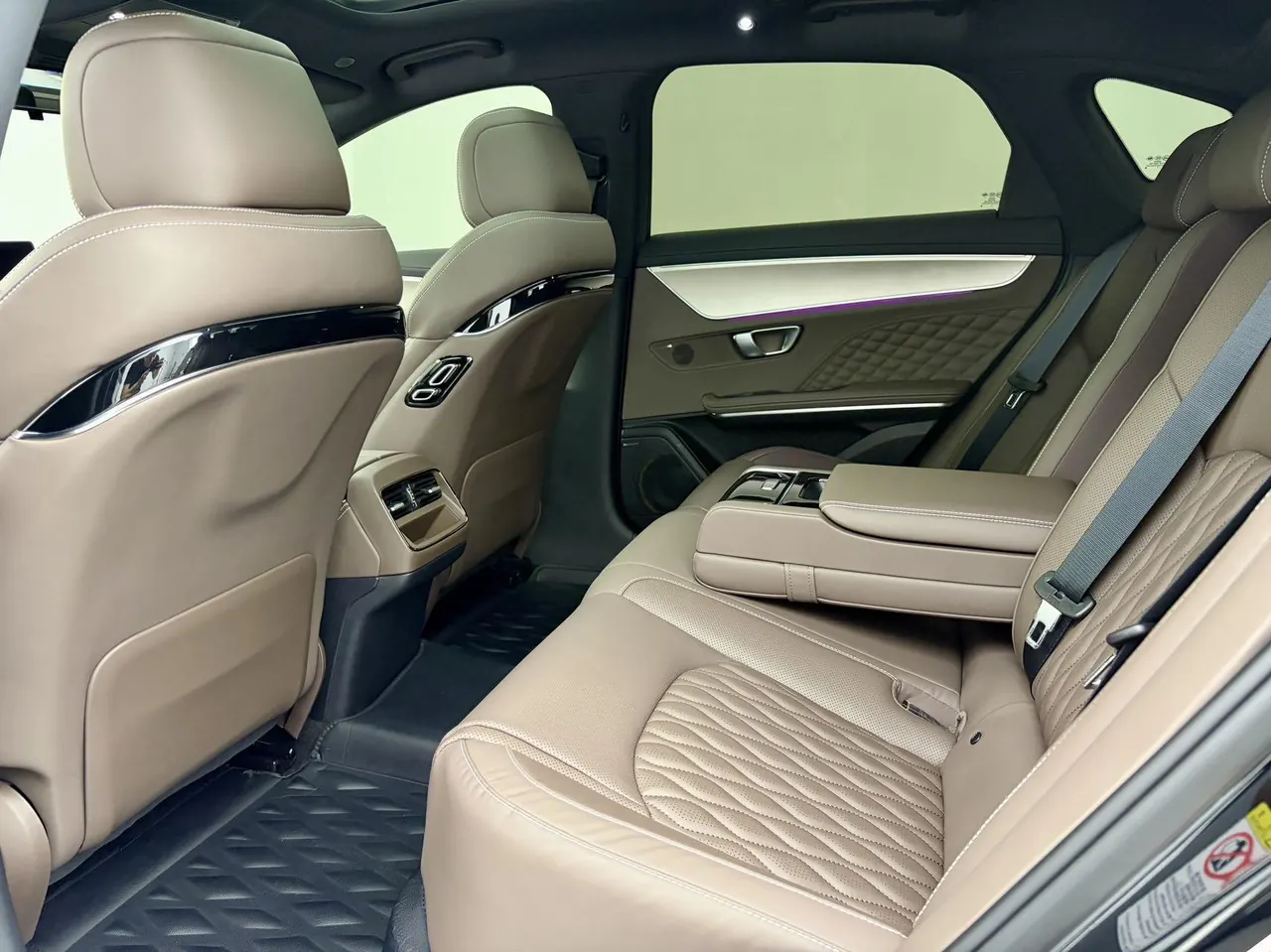 BYD 2023 Han EV 605KM Champion Edition Precursor Honorable Automatic Gear 7