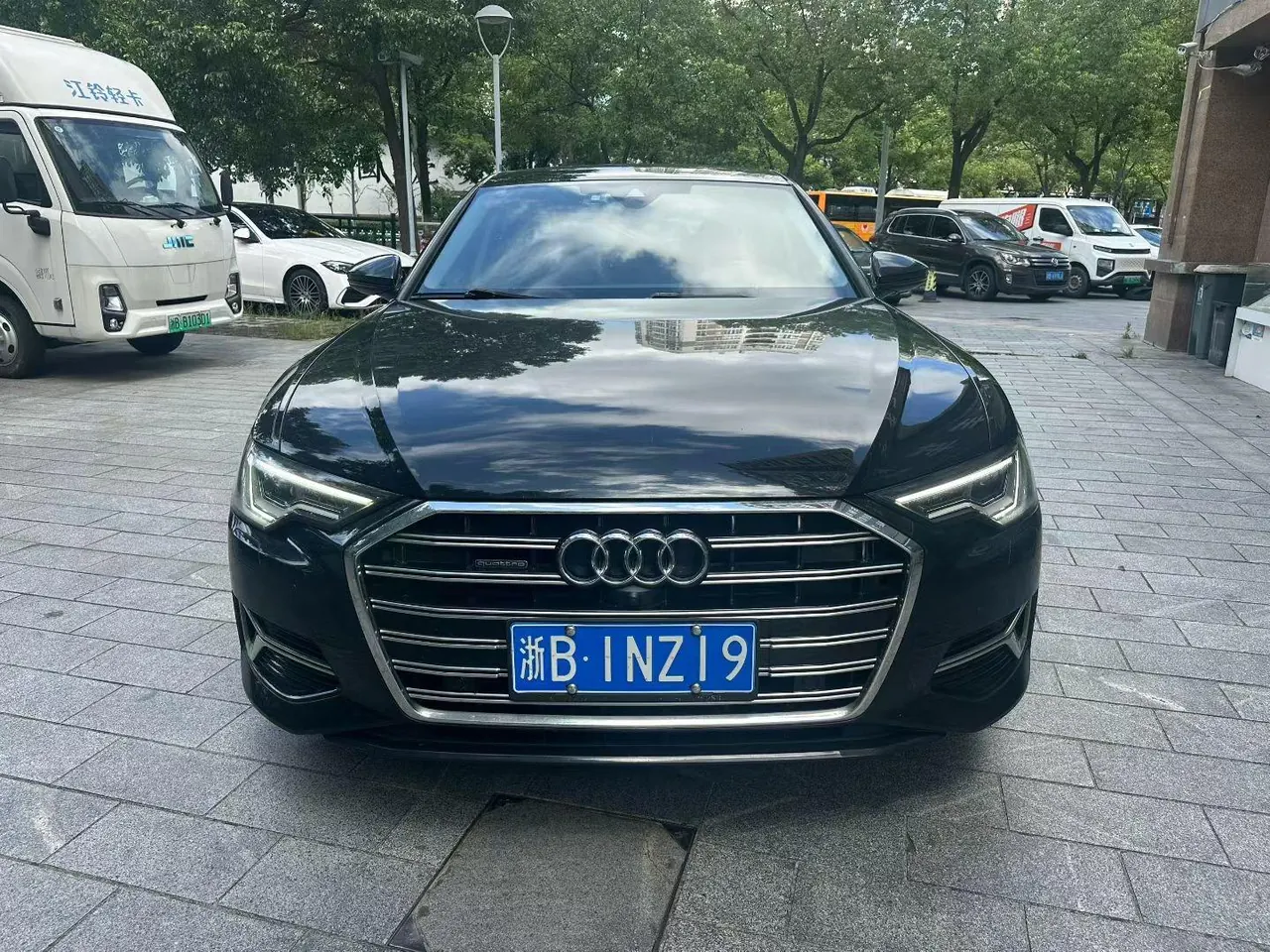 Audi 2023 A6L 2.0TFSI 45TFSI Quattro Selected Dynamic Automatic 2