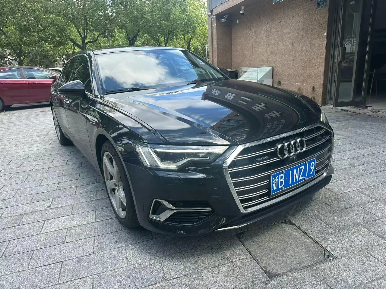 Audi 2023 A6L 2.0TFSI 45TFSI Quattro Selected Dynamic Automatic 3